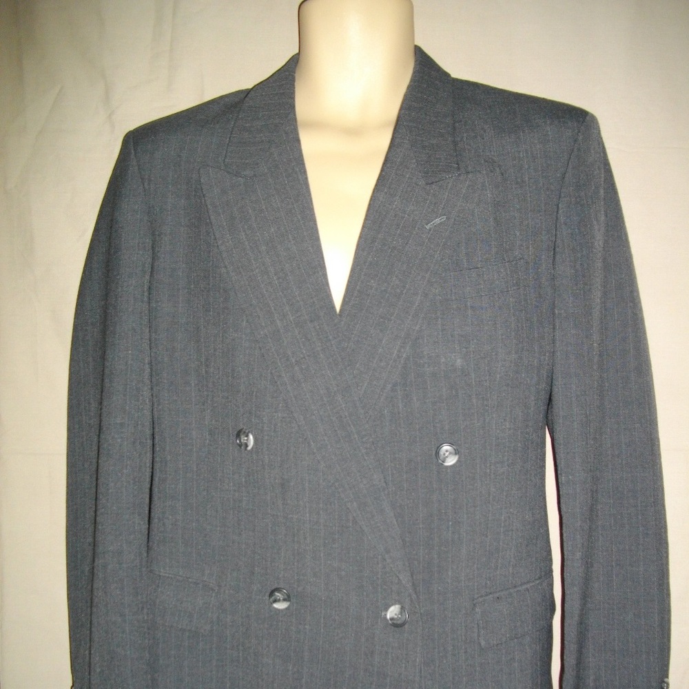 Gray Kasper Pin Stripe 40R Double Breasted Jacket